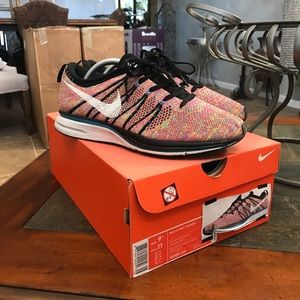 Nike Flyknit Trainer+ Multi Color Size 9.5